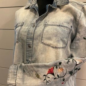 Acid washed denim shirt dress with embroidery
